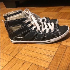 Converse sandals size 6